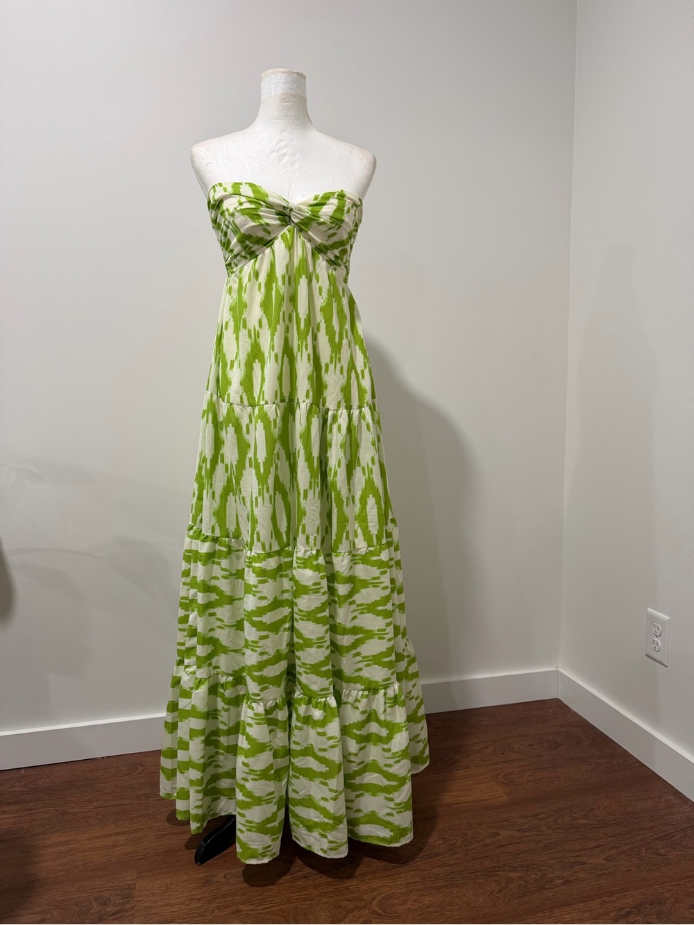 Flying Tomato Lime and White Strapless Ikat Maxi Dress - Picture 3 of 7